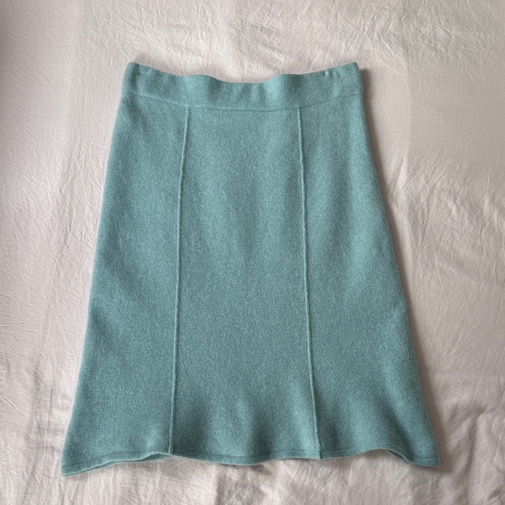 Light blue vineyard vine Merino wool skirt